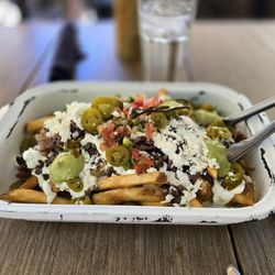 El Jardin Tequila Bar - Papas Fritas Con Asada