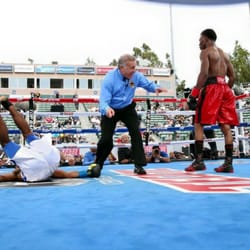 Manfredo Boxing Sports Fitness - Toka Kahn Clary in his last fight Carson California 6th round knockout to remain undefeated at 16-0 with 10 KO