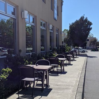 Pub Republic - Extra outside seating - Gastropubs Near Me - Petaluma, California