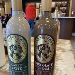 Smith Creek Winery - Yummy wines that taste like Adult Milk Shakes!!!!