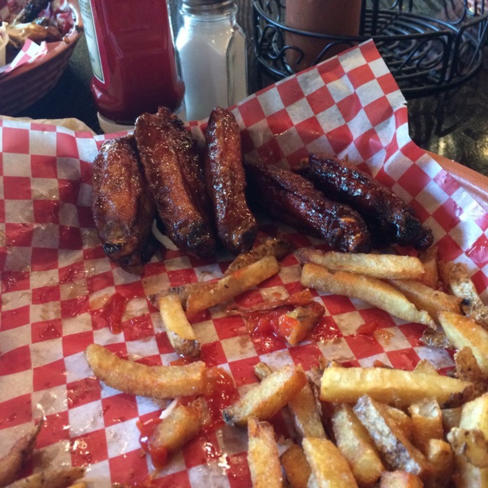 Pig Out Bbq - What's left of 2 lbs. sweet Memphis and Honey Garlic. - Barbeque Near Me - Pickering, Ontario Pig Out Bbq - What's left of 2 lbs. sweet Memphis and Honey Garlic. - Barbeque Near Me - Pickering, Ontario