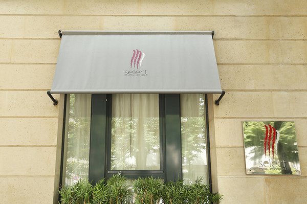 Select Hotel by null