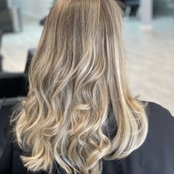 Bella Donna Hair Salon - Balayage Blonde Hair.