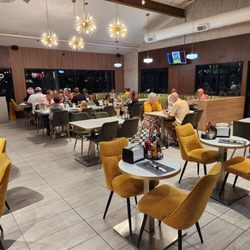 Crust Kitchen - Restaurant