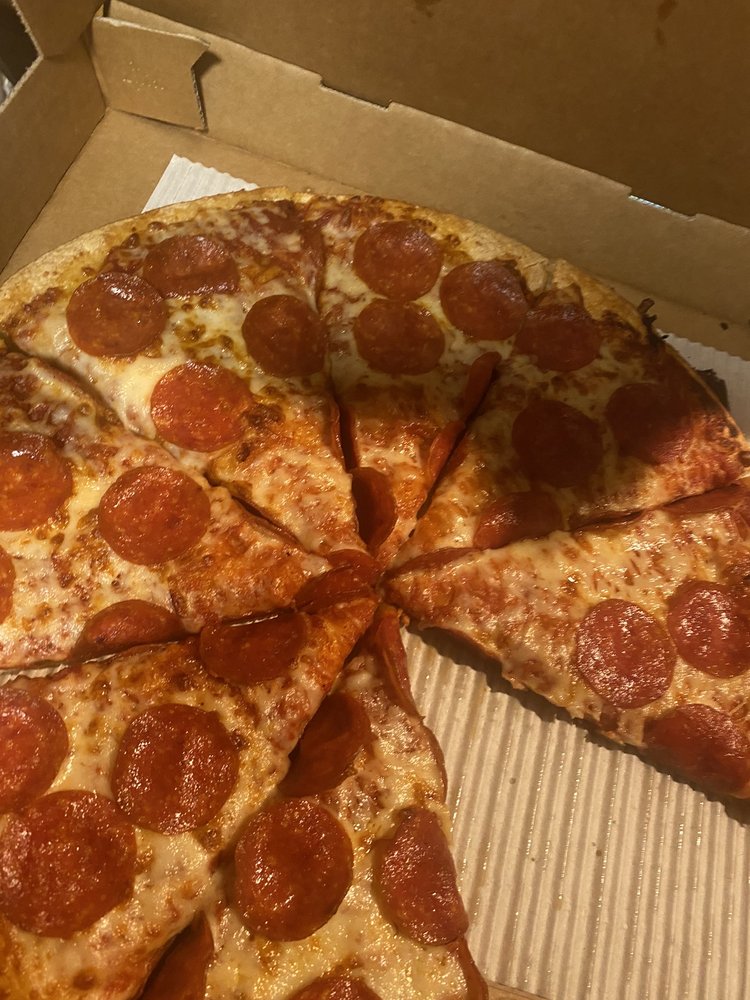 PIZZA HUT Updated September 2024 16 Photos & 53 Reviews 5020 W