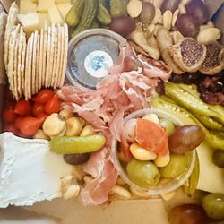 Awesome charcuterie box!!