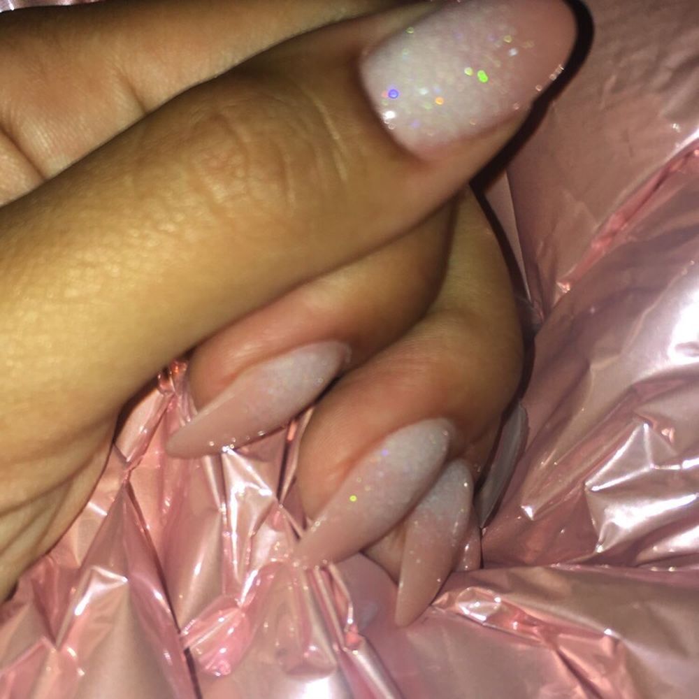 Tee Nails - Nail Salons Near Me - Chicago, Illinois