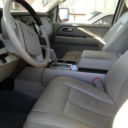 Moores Limo Service - 6 Pax Ford Expedition EL SUV Interior