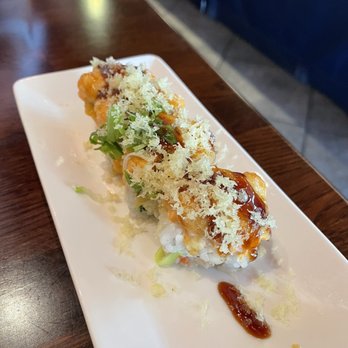 EAT'S SUSHI - SPICY BAKED SALMON ROLL (TikTok: @justandyvu) - Sushi Bars Near Me - Costa Mesa, California EAT'S SUSHI - SPICY BAKED SALMON ROLL (TikTok: @justandyvu) - Sushi Bars Near Me - Costa Mesa, California