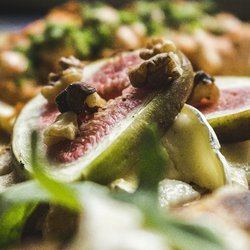 Fingerz - Brie, figg and nuts