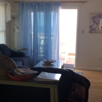 A Pirate's Paradise - 'Ocean Room' with sliding glass doors to the deck. - Vacation Rentals Near Me - Kill Devil Hills, North Carolina A Pirate's Paradise - 'Ocean Room' with sliding glass doors to the deck. - Vacation Rentals Near Me - Kill Devil Hills, North Carolina