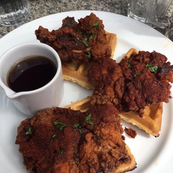 Earls Kitchen + Bar - Spicy rub - Canadian (New) Near Me - Vancouver, British Columbia Earls Kitchen + Bar - Spicy rub - Canadian (New) Near Me - Vancouver, British Columbia