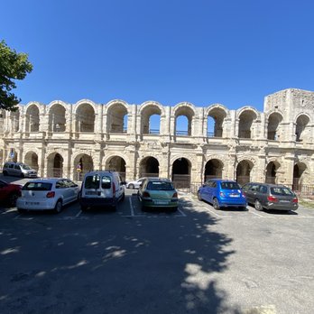 Arènes d'Arles - Landmarks & Historical Buildings Near Me - Arles, 13 Arènes d'Arles - Landmarks & Historical Buildings Near Me - Arles, 13
