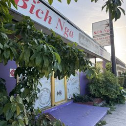 Exterior photo of Cafe Bích Nga - Pinellas Park, Florida Exterior photo of Cafe Bích Nga - Pinellas Park, Florida