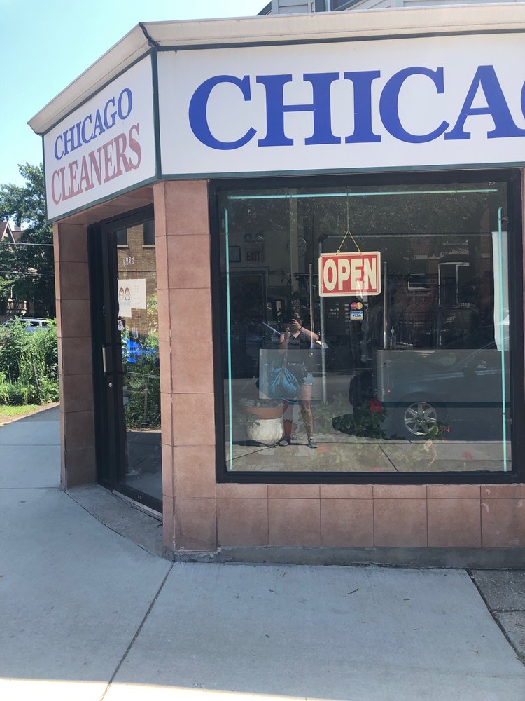CHICAGO’S CLEANERS Updated August 2024 1435 W Diversey Pkwy, Chicago, Illinois Laundry