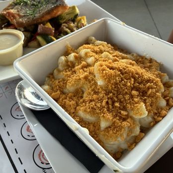 Three Notch'd Brewery & Craft Kitchen - Mac and cheese - Brewpubs Near Me - Rehoboth Beach, Delaware Three Notch'd Brewery & Craft Kitchen - Mac and cheese - Brewpubs Near Me - Rehoboth Beach, Delaware
