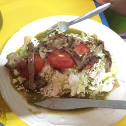 Carnitas y Mariscos Cuauhtémoc - Enchilada especial