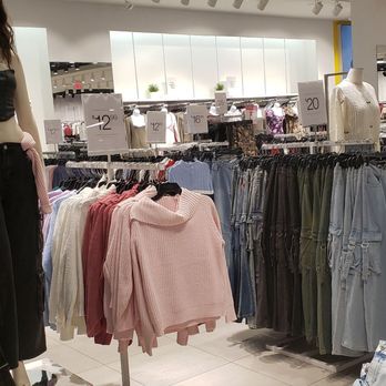 Charlotte Russe - Men's Clothing Near Me - Plantation, Florida Charlotte Russe - Men's Clothing Near Me - Plantation, Florida