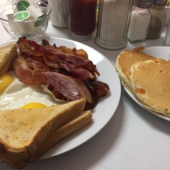 Amigo Pancake House Restaurant - Breakfast & Brunch Near Me - Port Coquitlam, British Columbia Amigo Pancake House Restaurant - Breakfast & Brunch Near Me - Port Coquitlam, British Columbia