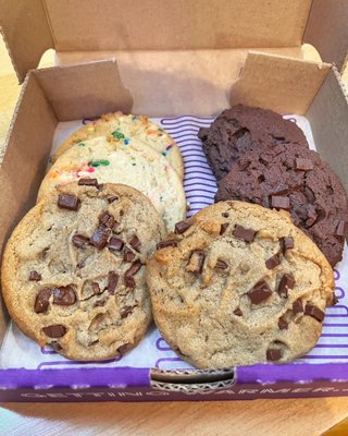 Insomnia Cookies by null