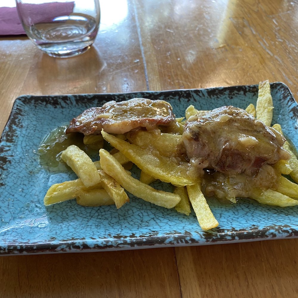 La Gorda de Las Setas - Tapas Bars Near Me - Seville, SE La Gorda de Las Setas - Tapas Bars Near Me - Seville, SE
