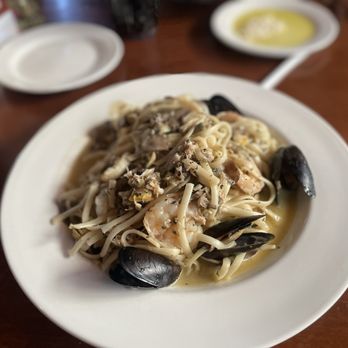 Casa Grille - Linguine Tutto Mare - Italian Near Me - Fort Wayne, Indiana Casa Grille - Linguine Tutto Mare - Italian Near Me - Fort Wayne, Indiana