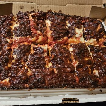 Blackjack Pizza - Beyond burned. Tried to pull the top off to salvage it but all the cheese came off with it. So no pizza for me. - Pizza Near Me - Tucson, Arizona Blackjack Pizza - Beyond burned. Tried to pull the top off to salvage it but all the cheese came off with it. So no pizza for me. - Pizza Near Me - Tucson, Arizona