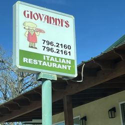 Giovanni's - Front
