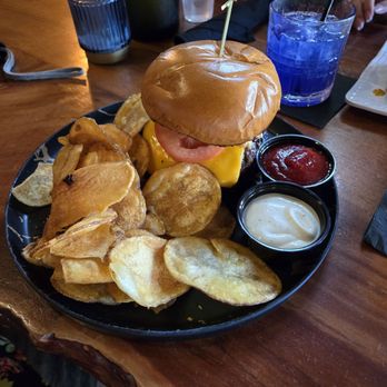 Macallans Public House - 8oz Wagyu Cheeseburger W/ House Madr Potato Chips - Irish Pub Near Me - Brea, California