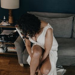 Glow The Spray Bar - Tan legs.