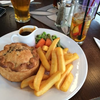 Chelsea Potter - Steak & Ale Pie and Pimms - Pubs Near Me - Chelsea, XGL Chelsea Potter - Steak & Ale Pie and Pimms - Pubs Near Me - Chelsea, XGL