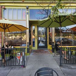 The Bardo Coffee House - Entrance (dogs welcomed on patio)
