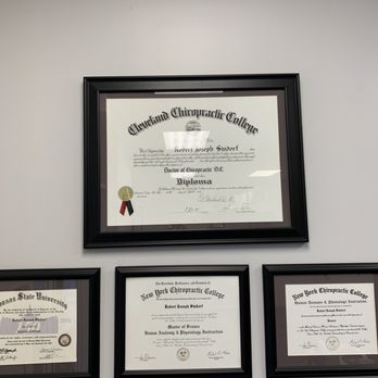 Elite Chiro Care - Chiropractors Near Me - Overland Park, Kansas Elite Chiro Care - Chiropractors Near Me - Overland Park, Kansas