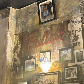Emilios Ballato - Decor - Italian Near Me - New York, New York