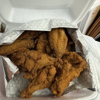 The Spot On 5th - Chicken wings - Venues & Event Spaces Near Me - Lynchburg, Virginia The Spot On 5th - Chicken wings - Venues & Event Spaces Near Me - Lynchburg, Virginia
