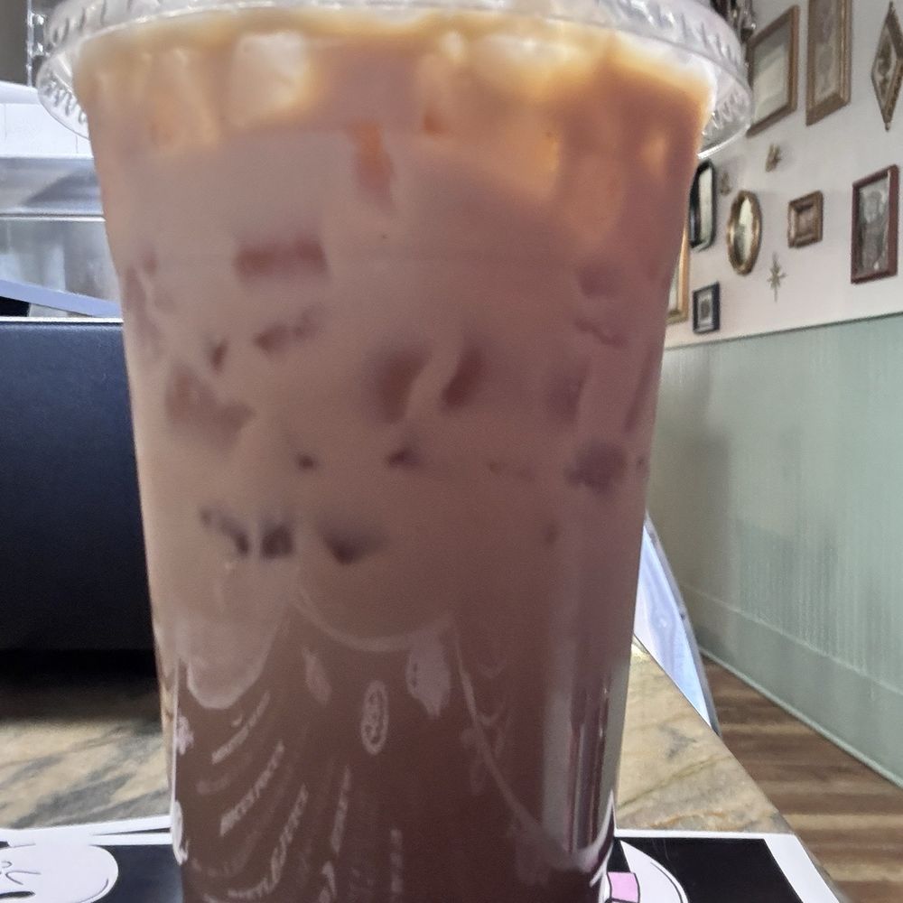 Cafe De Luna - Raspberry with white chocolate ! - Coffee & Tea Near Me - Hattiesburg, Mississippi