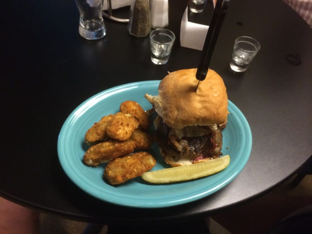 THE RASTHAUS EAST BAR & GRILL Updated June 2024 103 E Main St