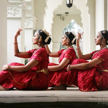 Leira Productions - Rangoli Dance Company - Photo by Erin Herzog - Videographers Near Me Leira Productions - Rangoli Dance Company - Photo by Erin Herzog - Videographers Near Me