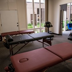 Kam Norng Training and Bodywork - Training tables and space dedicated to mobility and stretching work with clients