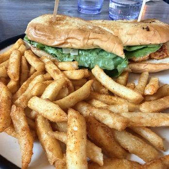 The Dive Oyster Bar - Shrimp po boy - Seafood Near Me - Temple City, California