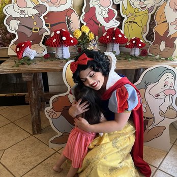 Beverly Hills Princess - Party Characters Near Me Beverly Hills Princess - Party Characters Near Me