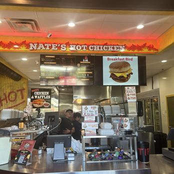 Nate's Nashville Hot Chicken - front of restaurant/ ordering area - Chicken Shop Near Me - Paso Robles, California