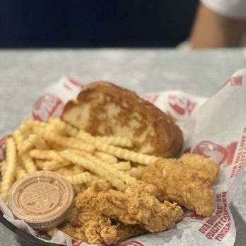 Raising Cane's Tustin, CA - Last Updated September 2025 - Yelp