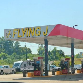 Pilot Travel center - Fuel Pumps - Gas Stations Near Me - Roberts, Wisconsin Pilot Travel center - Fuel Pumps - Gas Stations Near Me - Roberts, Wisconsin