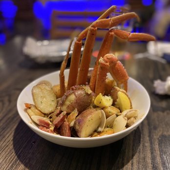Quarterdeck Restaurants - Seafood Boil - Seafood Near Me - Dania Beach, Florida Quarterdeck Restaurants - Seafood Boil - Seafood Near Me - Dania Beach, Florida