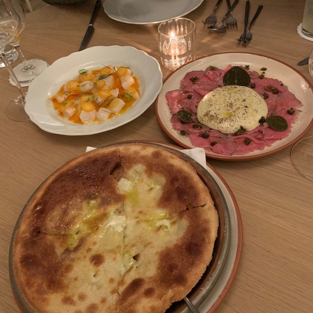 Osteria Giulia - Focaccia, Carpaccio, Scallops - Italian Near Me - Toronto, Ontario Osteria Giulia - Focaccia, Carpaccio, Scallops - Italian Near Me - Toronto, Ontario