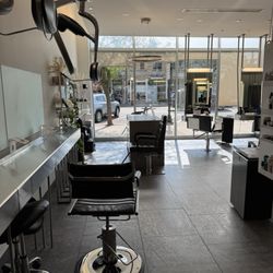 6 Salon