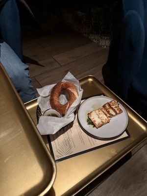 Zizi Wine Bar by null