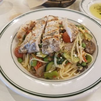 Mandola's Italian Kitchen - Spaghettini Ortolano w/ chicken - Italian Near Me - Cedar Park, Texas Mandola's Italian Kitchen - Spaghettini Ortolano w/ chicken - Italian Near Me - Cedar Park, Texas