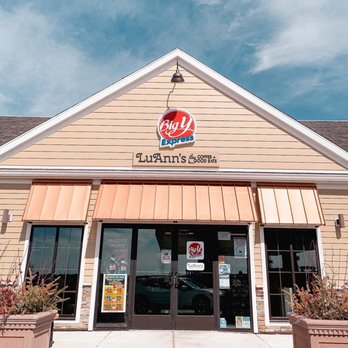 Luann's Bakery and Cafe - Front - Bakeries Near Me - Ellington, Connecticut